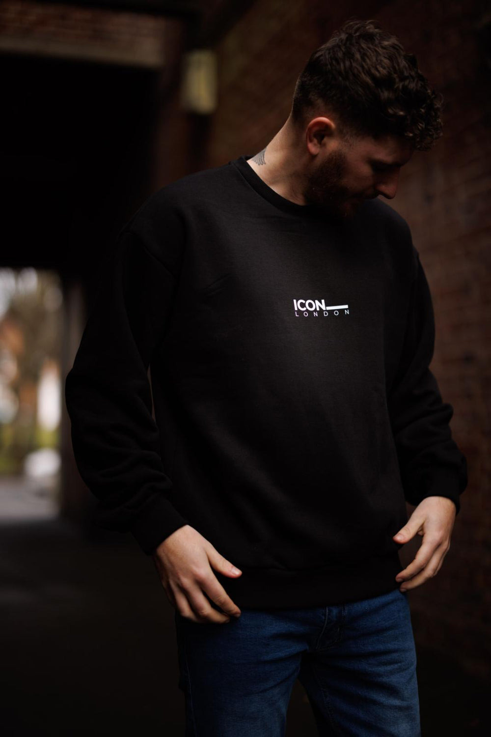 Icon Black Signature Portrait Jumper