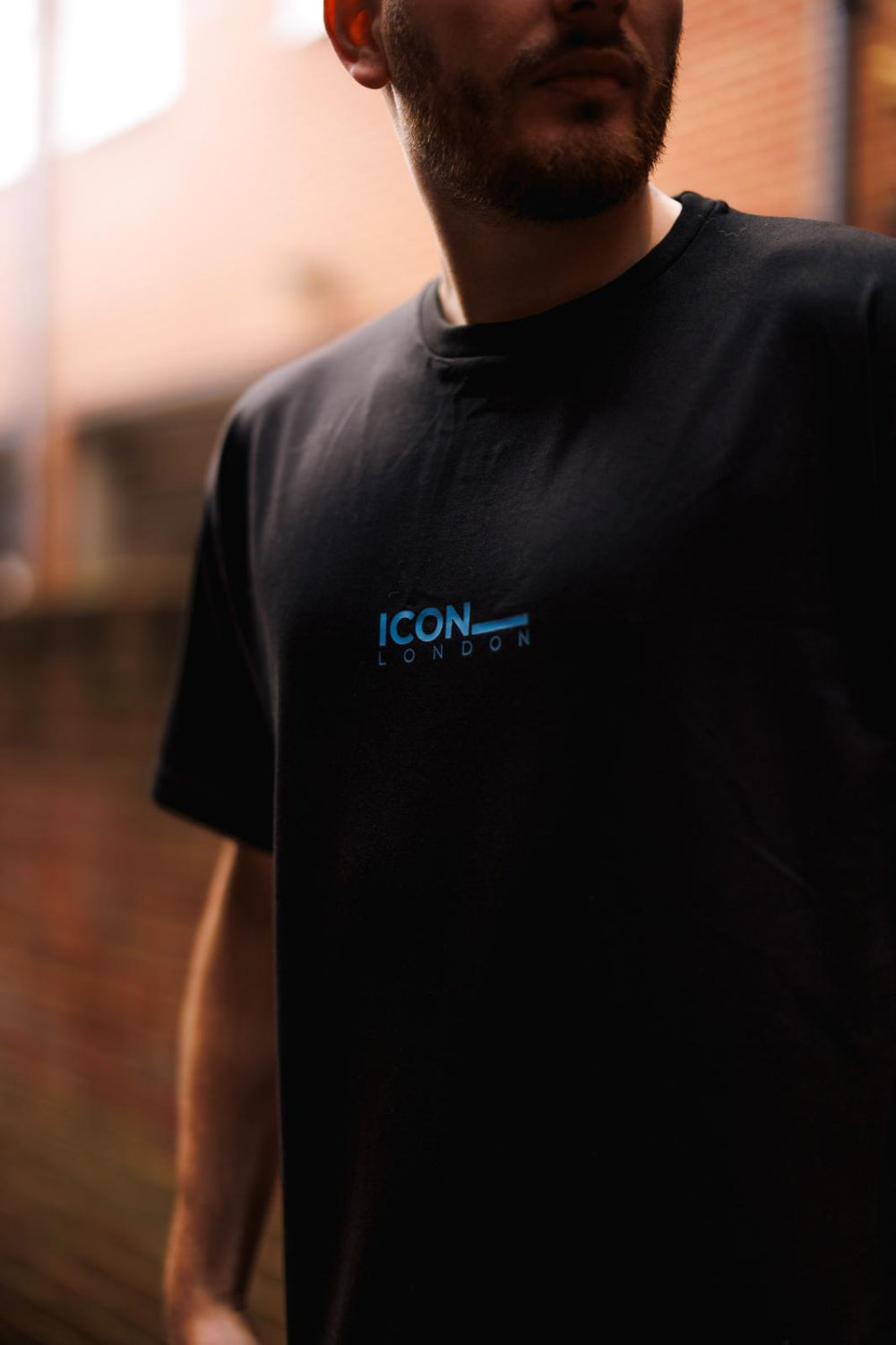 Icon Black Signature T-shirt
