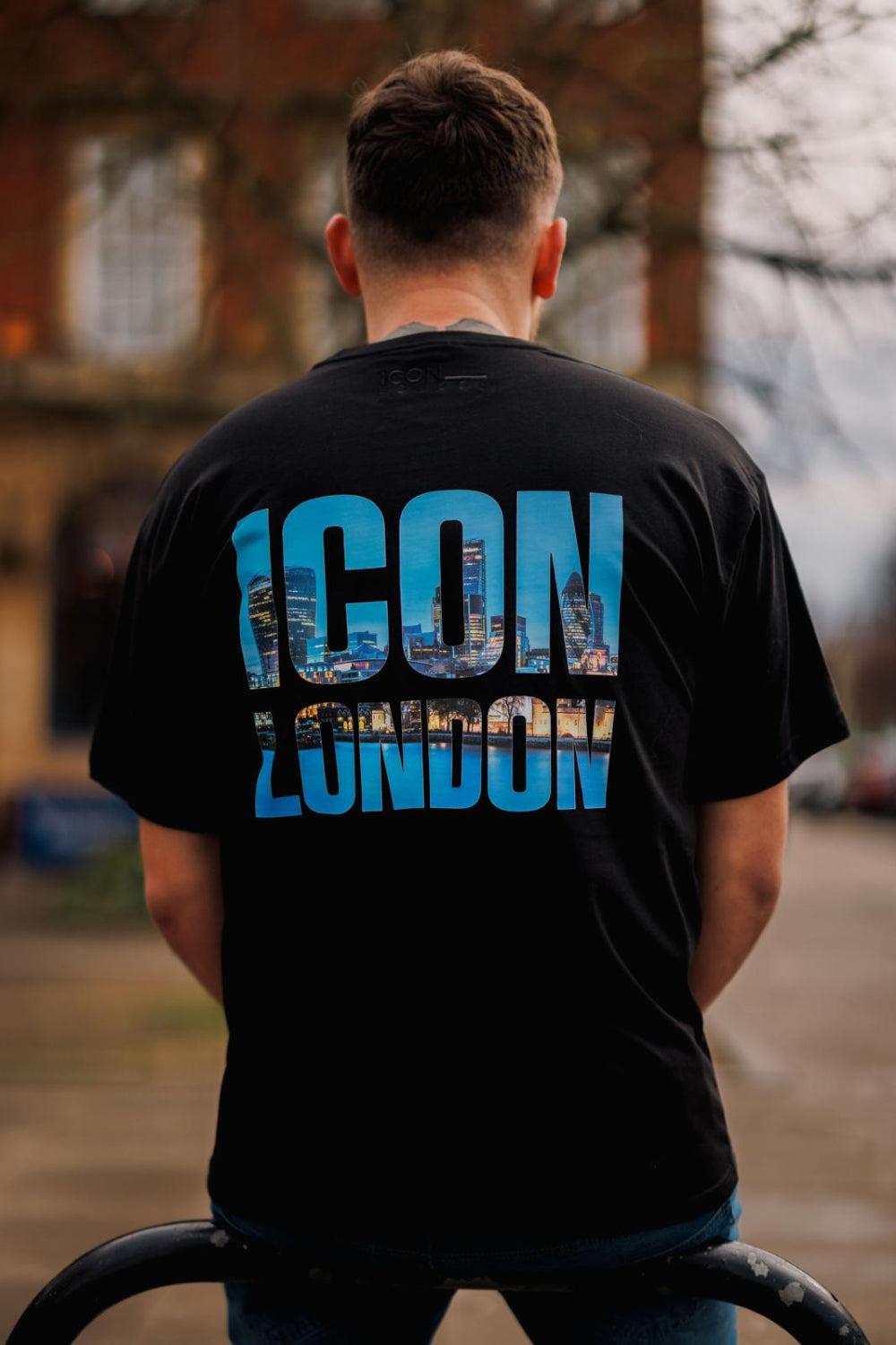 Icon Black Signature T-shirt